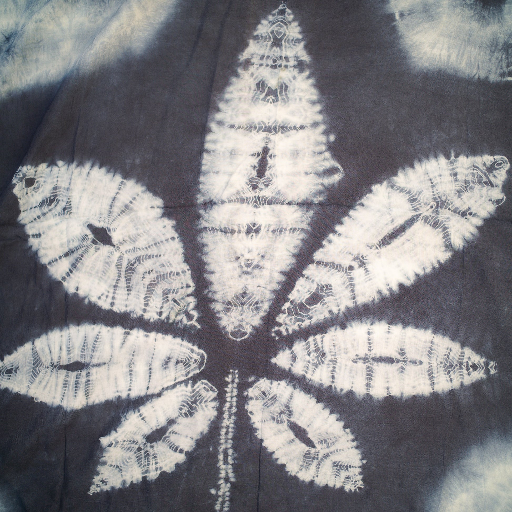 Grey Petalmark Scarf