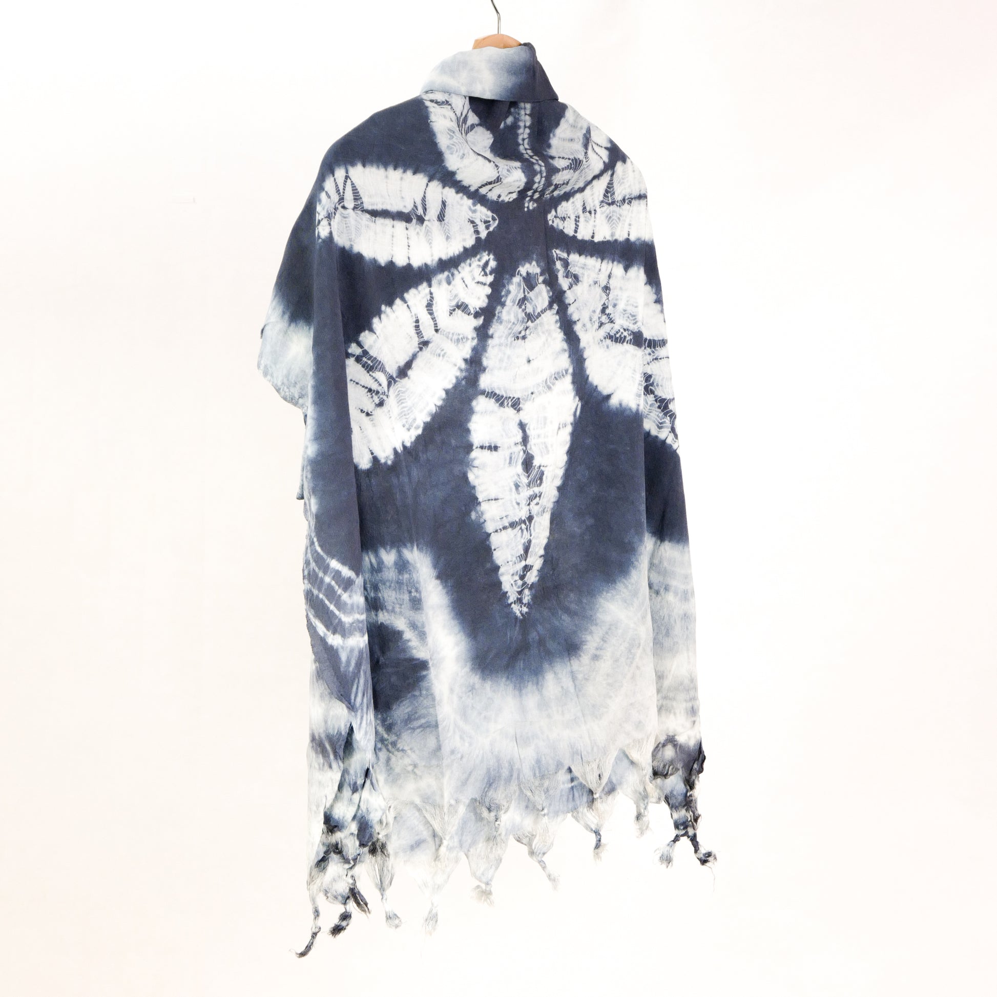 Grey Petalmark Scarf